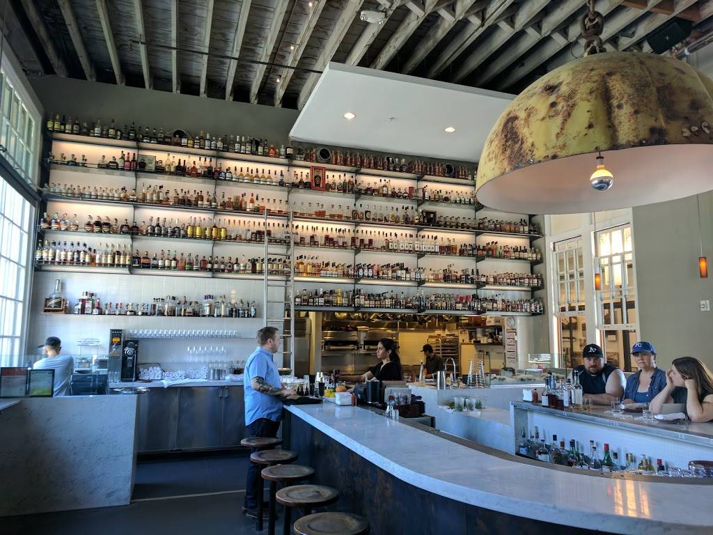 Hard Water | restaurant | Pier 3, The Embarcadero, San Francisco, CA 94111, USA | 4153923021 OR +1 415-392-3021