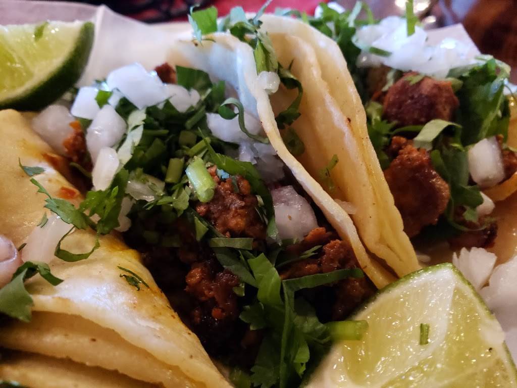 Famous Rivera Grill | restaurant | 7313 Lancaster Pike, Hockessin, DE 19707, USA | 3026357361 OR +1 302-635-7361