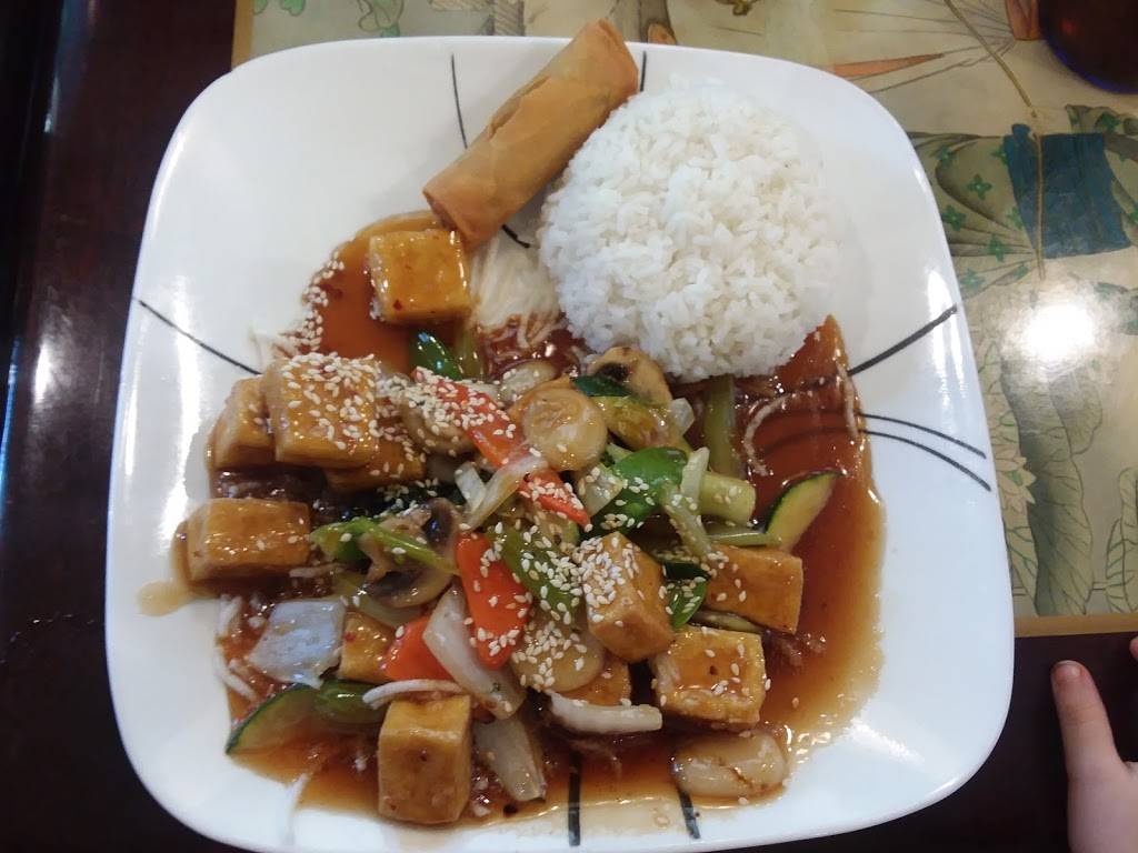 Wangs Gourmet | restaurant | 12 E Arapahoe Rd, Littleton, CO 80122, USA | 3033472323 OR +1 303-347-2323