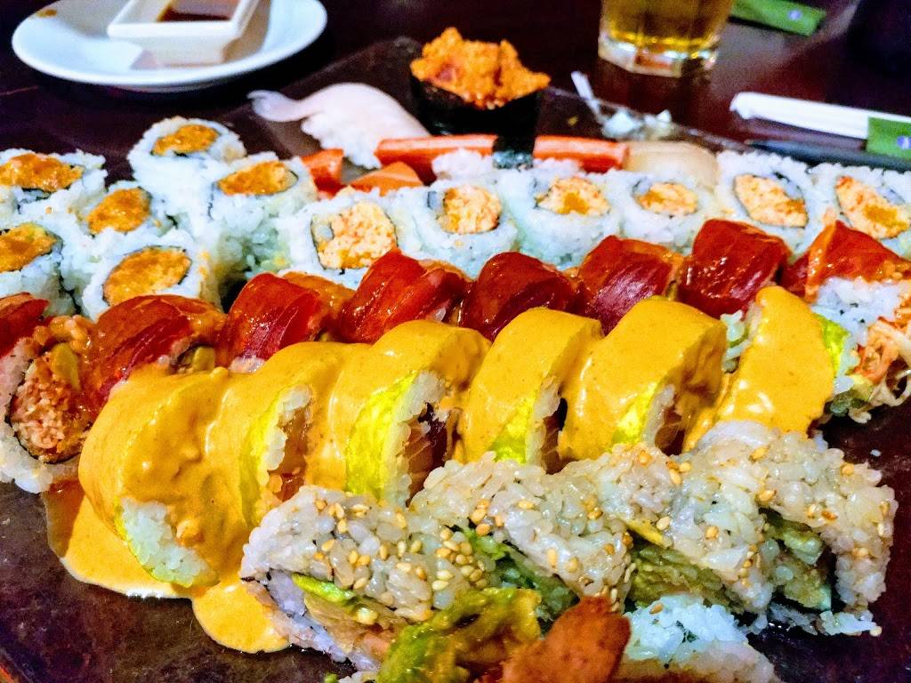 Sushi Palace | restaurant | 1473 Dixwell Ave, Hamden, CT 06514, USA | 2032308875 OR +1 203-230-8875