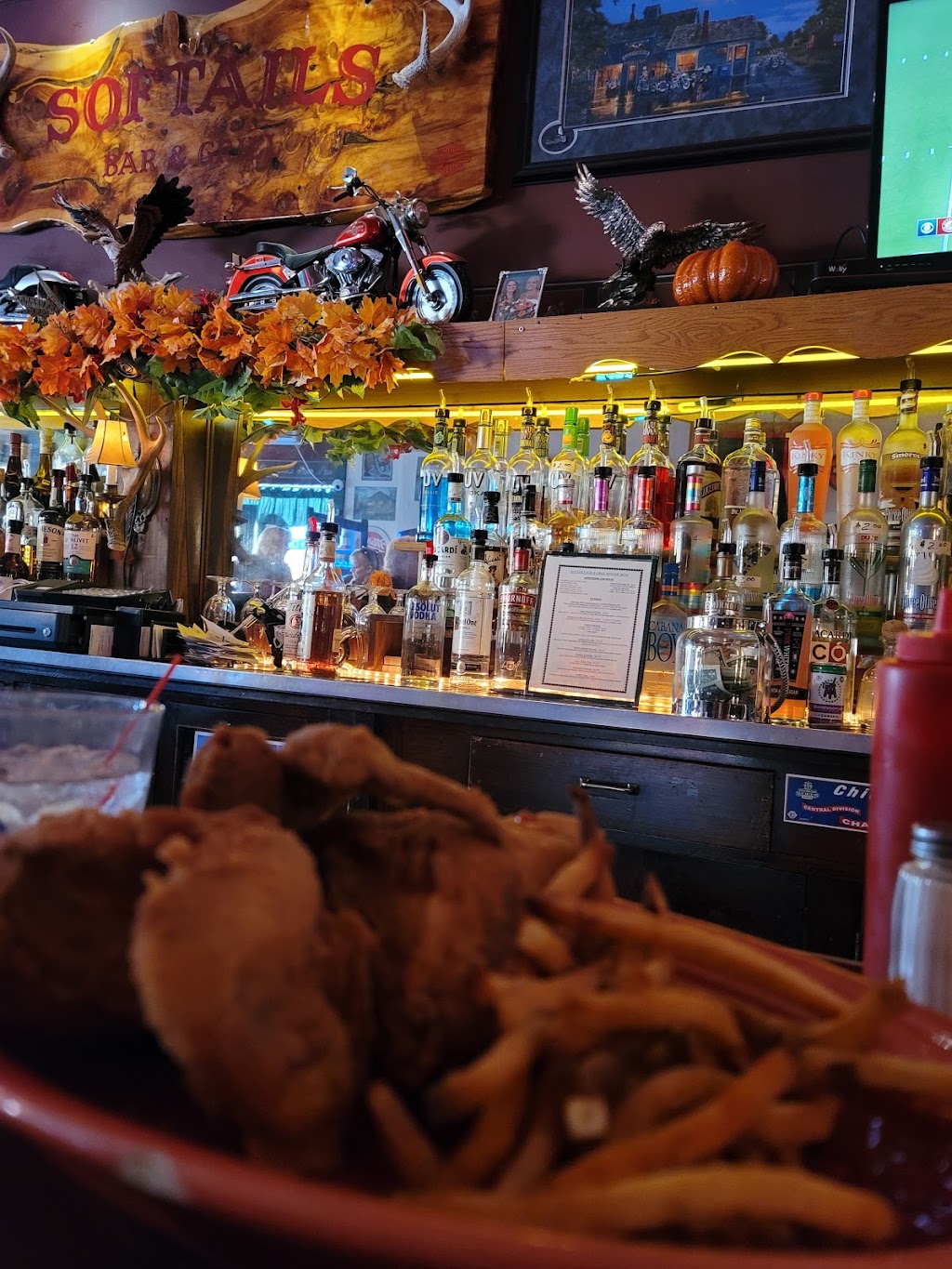 Softails Bar & Grill | restaurant | 246 N Main Ave, Ladd, IL 61329, USA | 8158942221 OR +1 815-894-2221