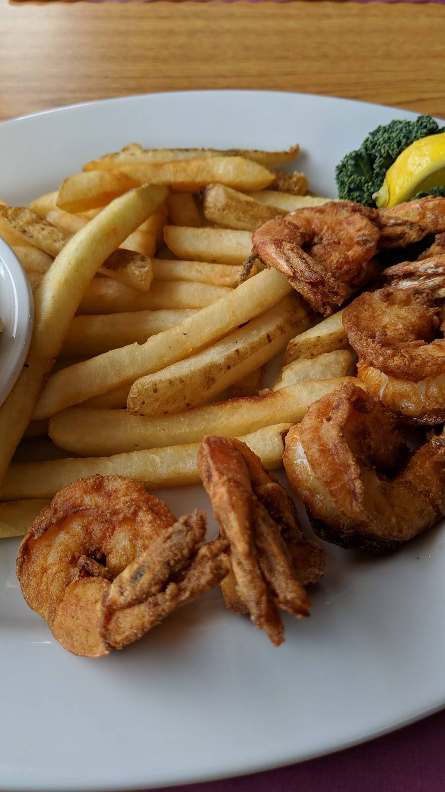 Medings Seafood | restaurant | 3697 Bay Rd, Milford, DE 19963, USA | 3023353944 OR +1 302-335-3944