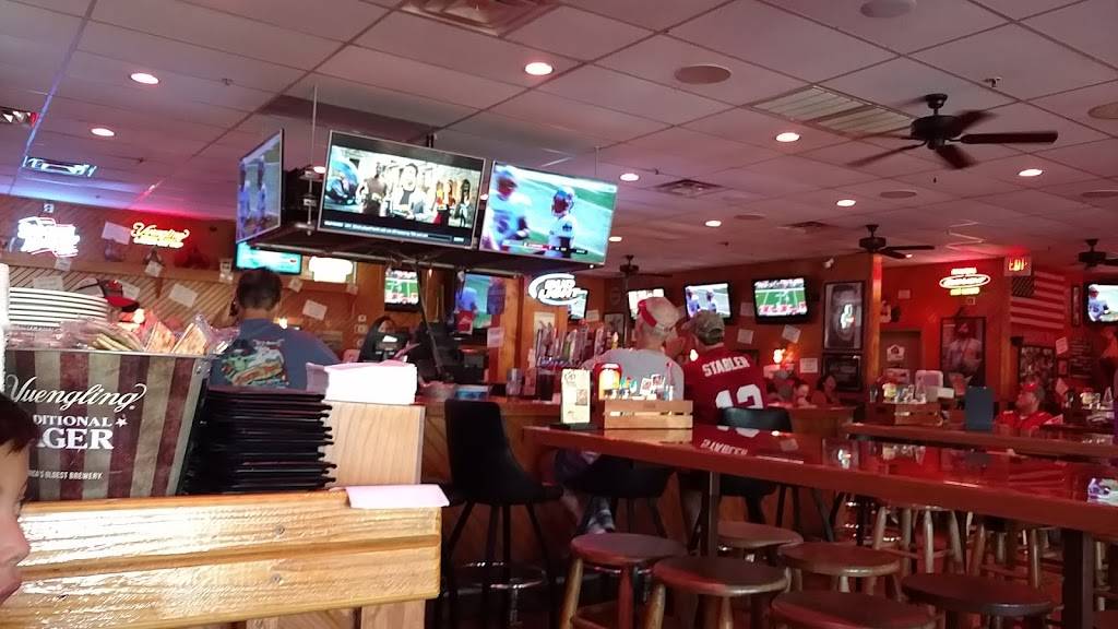 Roosters | restaurant | 257 W Central Ave, Springboro, OH 45066, USA | 9377483017 OR +1 937-748-3017