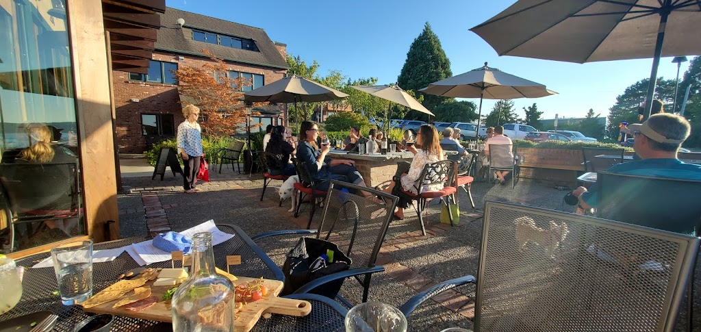 Cabernets and IPAs | restaurant | 204 Lincoln Ave, Mukilteo, WA 98275, USA | 4254053298 OR +1 425-405-3298