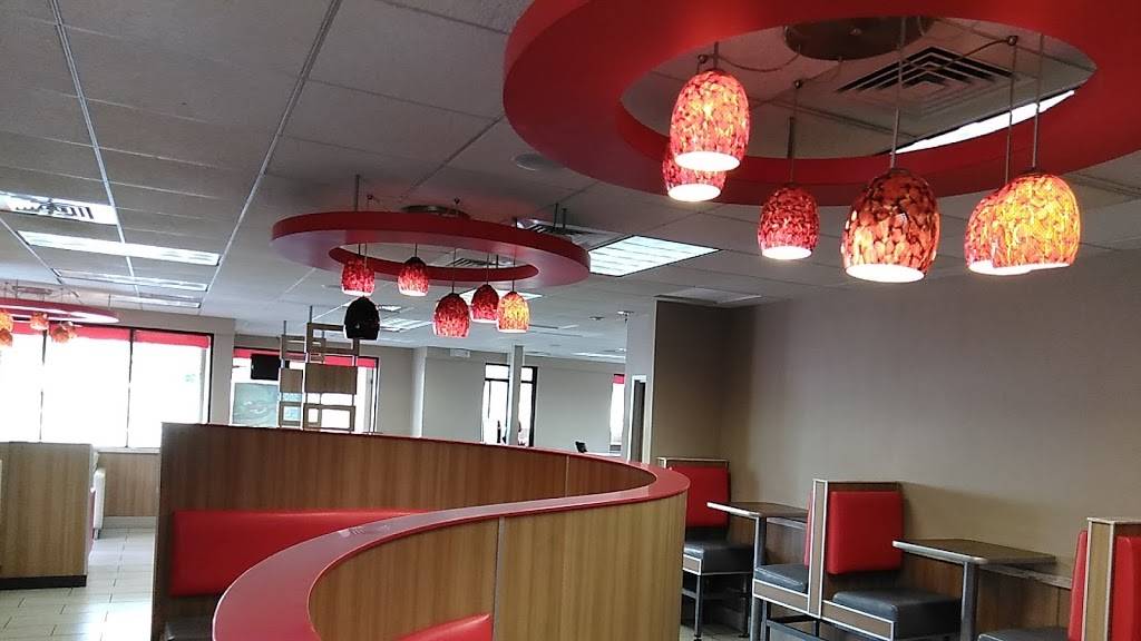 Burger King | restaurant | 488 E Main St, Apopka, FL 32703, USA | 4078892534 OR +1 407-889-2534