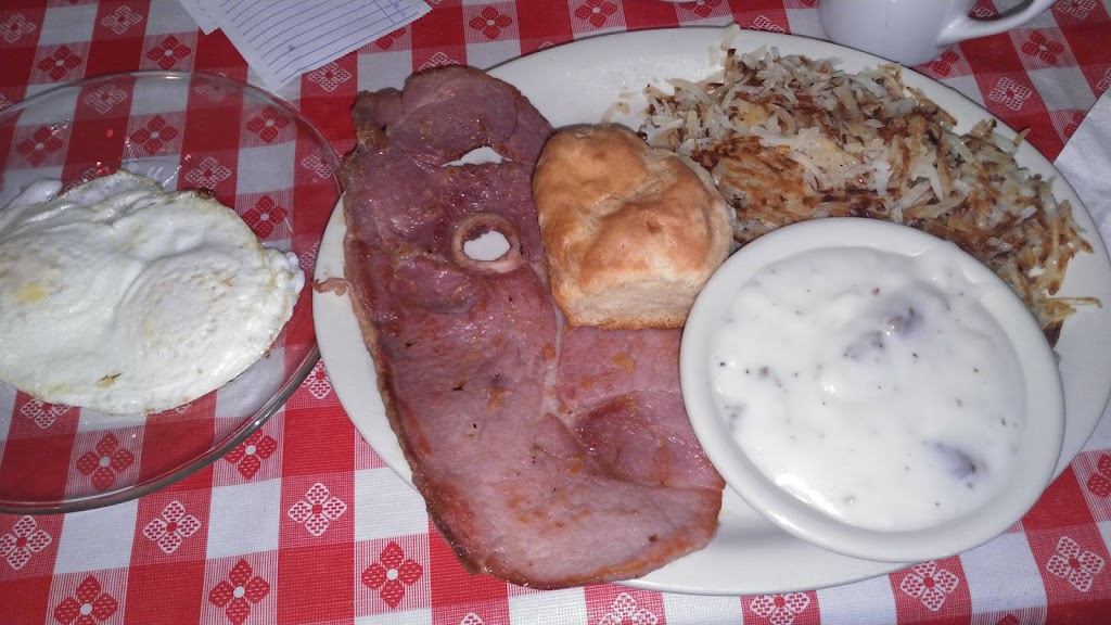 Mama Mias Home Cooking | restaurant | 604 Hwy 52 E, Lafayette, TN 37083, USA | 6156666262 OR +1 615-666-6262