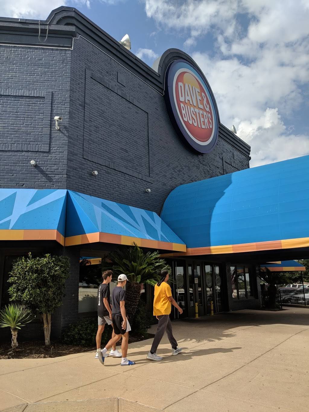 Dave & Busters | restaurant | 9333 Research Blvd A600, Austin, TX 78759, USA | 5123468015 OR +1 512-346-8015
