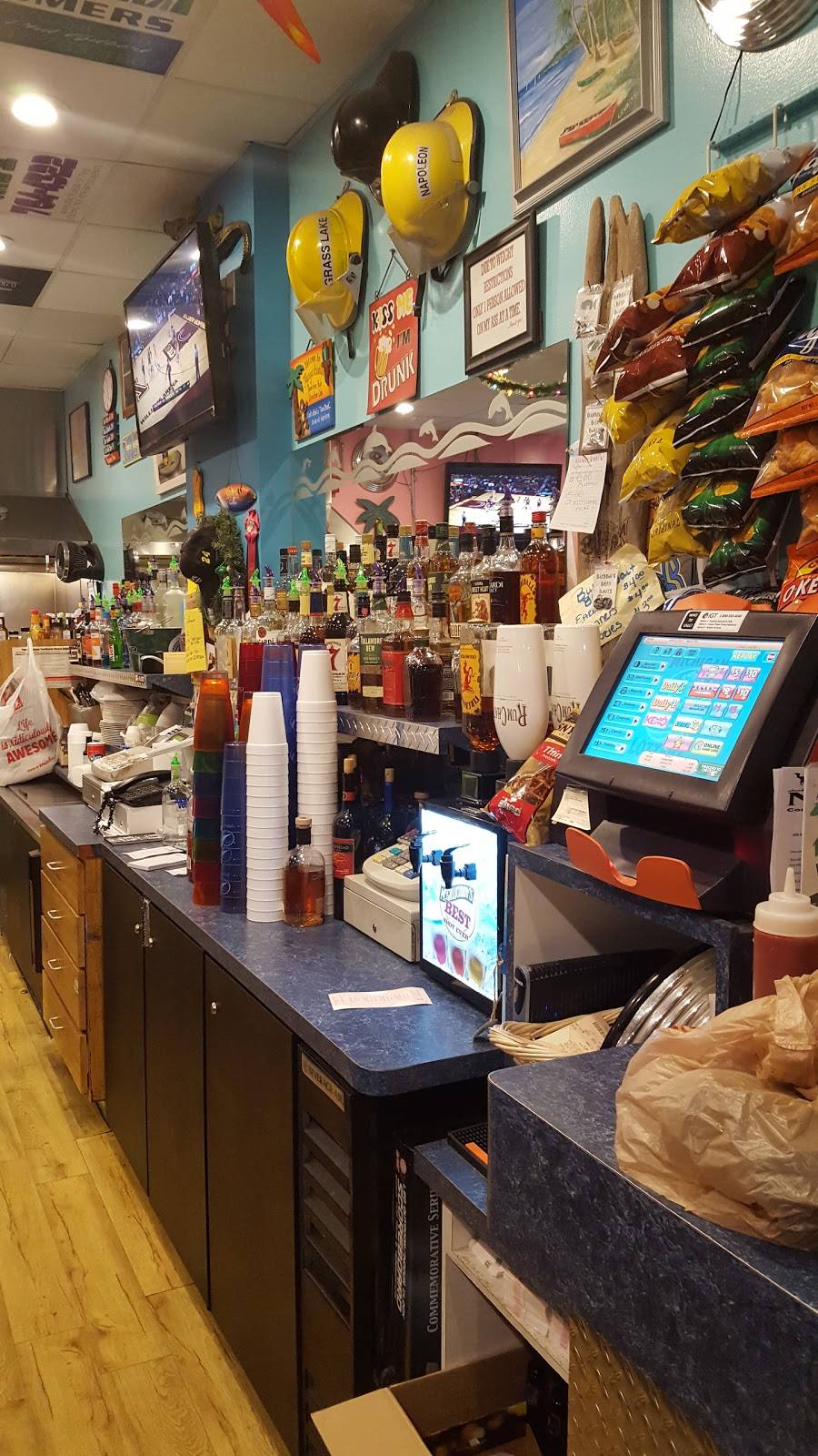 Missys Little Grass Shack | restaurant | 100 E Michigan Ave, Grass Lake, MI 49240, USA | 5175229949 OR +1 517-522-9949