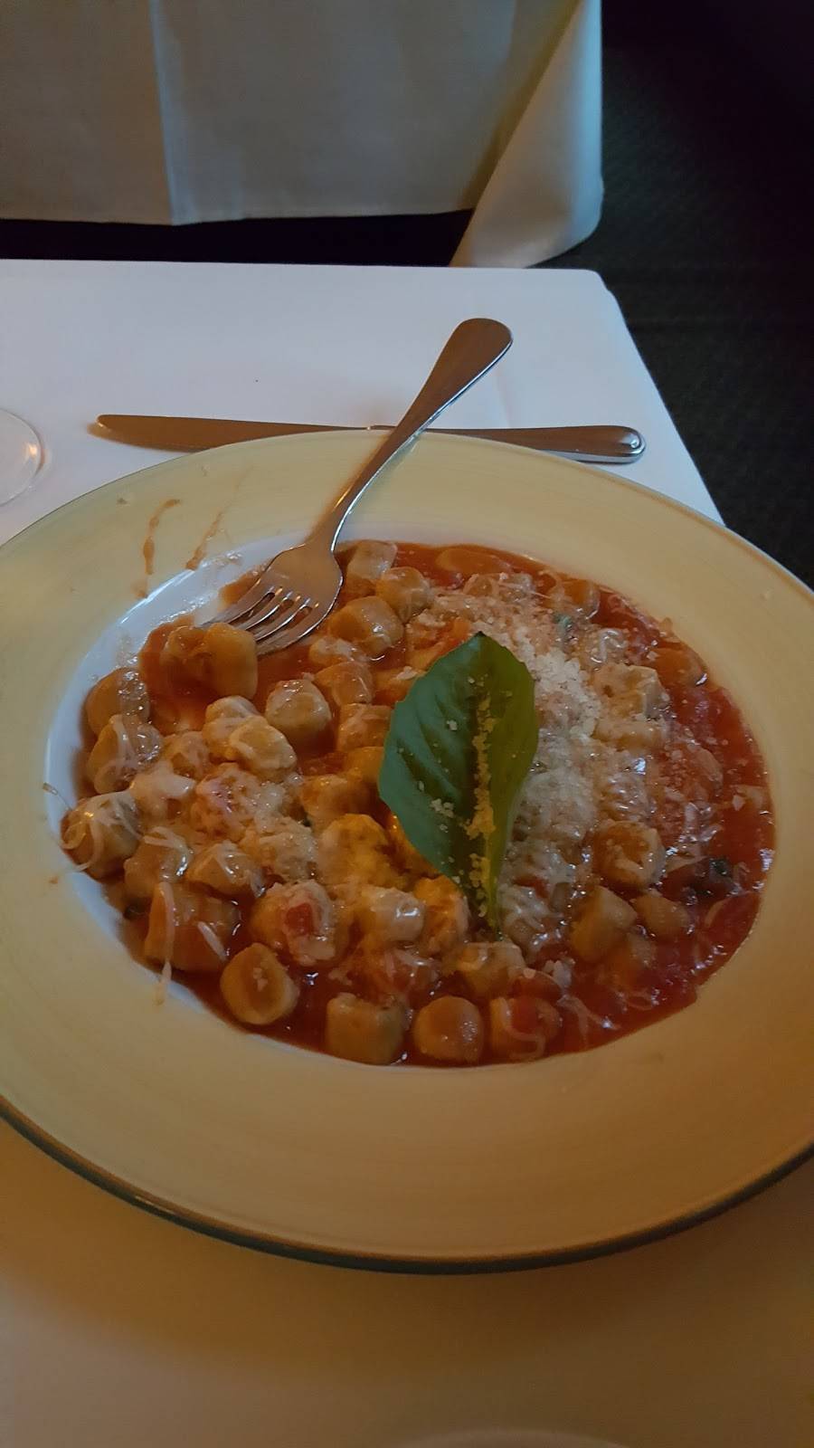 Luna Rossa | restaurant | 347 E 85th St, New York, NY 10028, USA | 2125173118 OR +1 212-517-3118