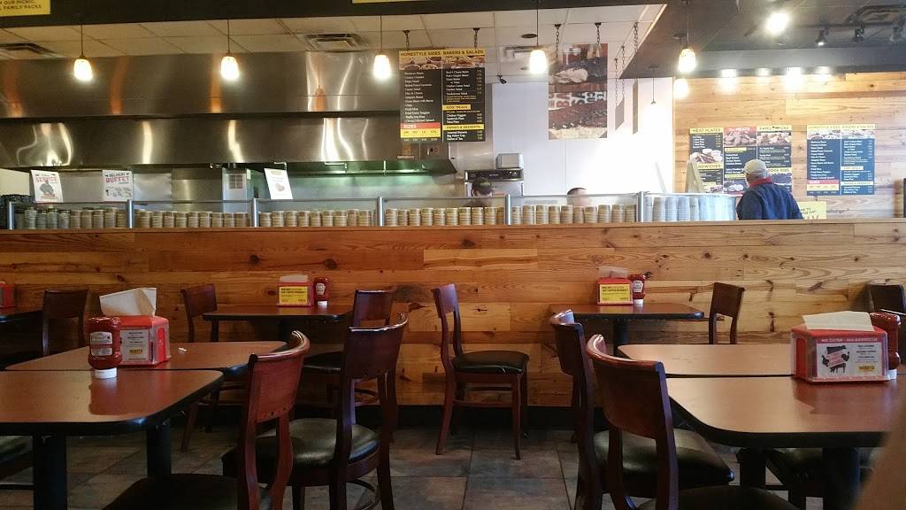 Dickeys Barbecue Pit | restaurant | 7769 Day Dr, Parma, OH 44129, USA | 4408823808 OR +1 440-882-3808