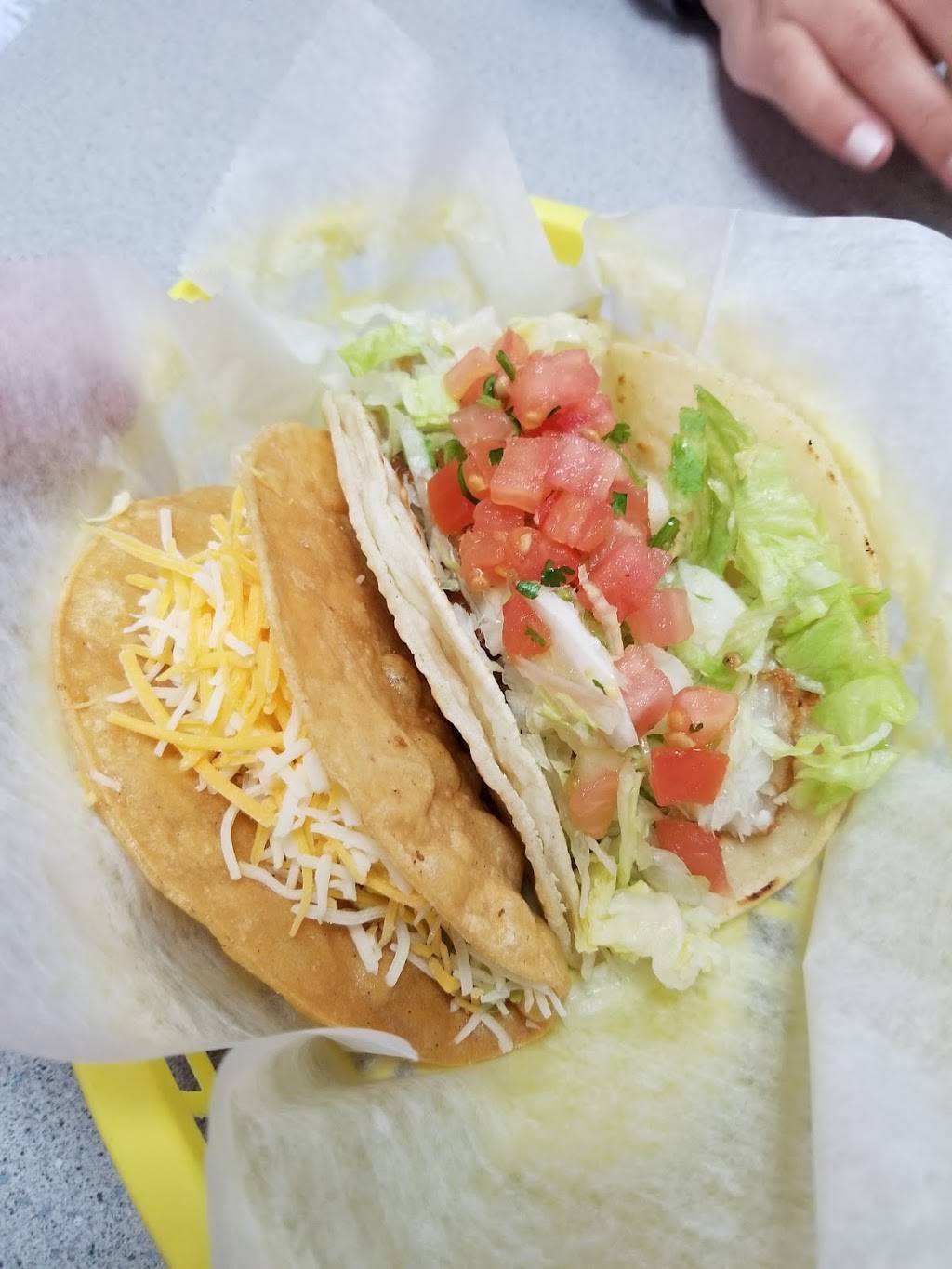 California Taco Shop | restaurant | 2168 Elmwood Ave, Warwick, RI 02888, USA | 4013830075 OR +1 401-383-0075