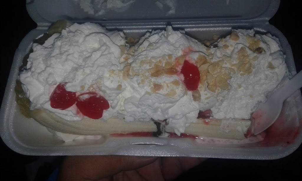 Buzzs Drive Inn | restaurant | 6707 Elder Ave, Goshen, CA 93227, USA | 5596511366 OR +1 559-651-1366