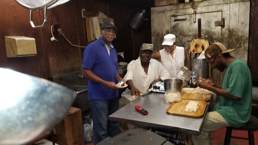 Nicks Pit | restaurant | 2548 Gulfway Dr, Port Arthur, TX 77640, USA | 4099835718 OR +1 409-983-5718