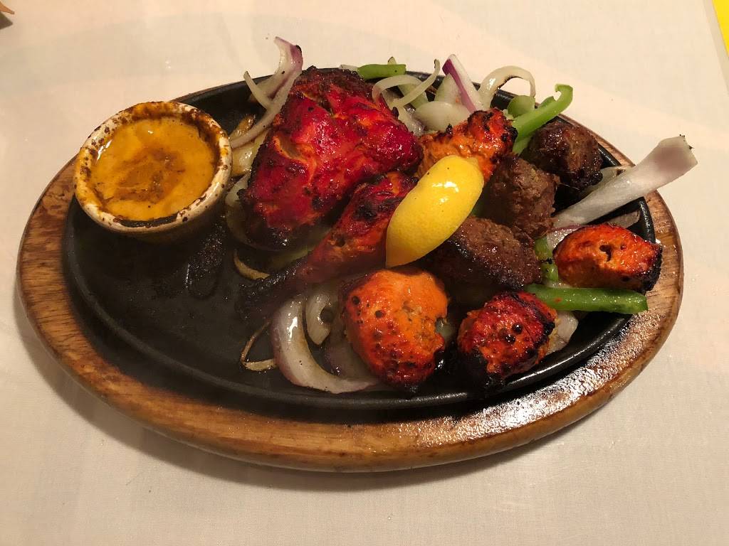 Siri Indian Cuisine | restaurant | 1323 NW 23rd Ave, Portland, OR 97210, USA | 5032082259 OR +1 503-208-2259