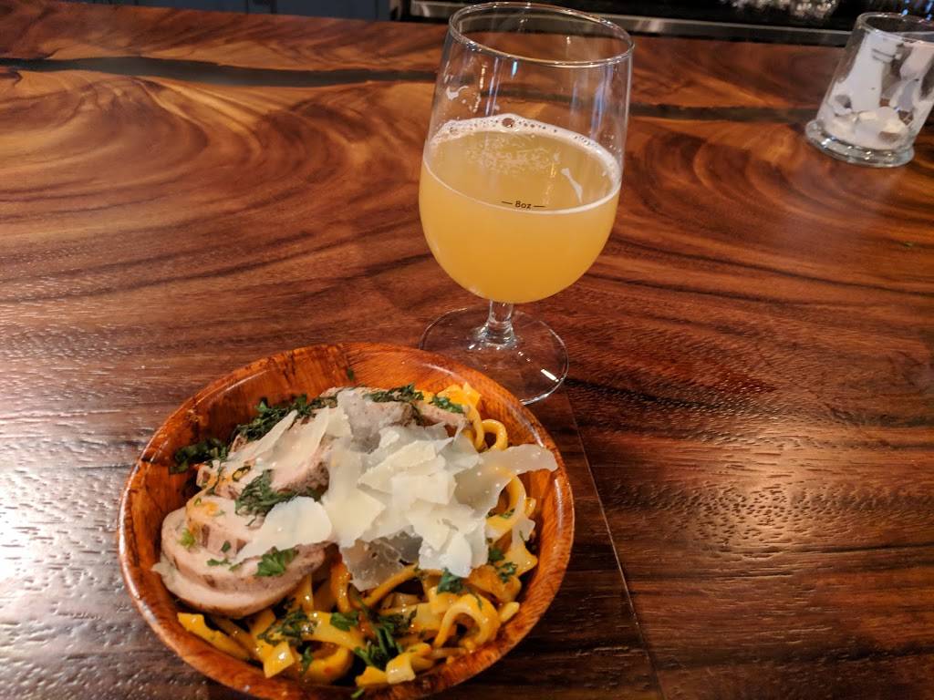 Oddwood Ales | restaurant | 5703, 3108 Manor Rd, Austin, TX 78723, USA | 5122200612 OR +1 512-220-0612