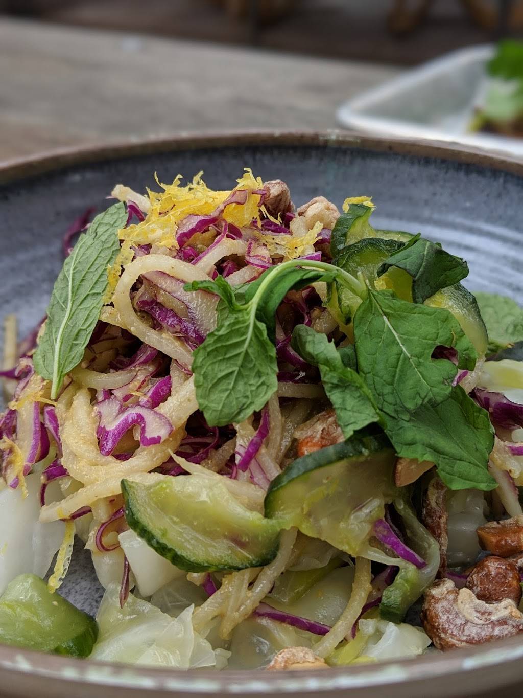 Loro | restaurant | 2115 S Lamar Blvd, Austin, TX 78704, USA | 5129164858 OR +1 512-916-4858