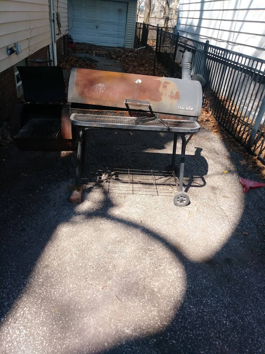 Aunt Oddies Pies | restaurant | 9508 Columbia Ave, Cleveland, OH 44108, USA | 2167614765 OR +1 216-761-4765