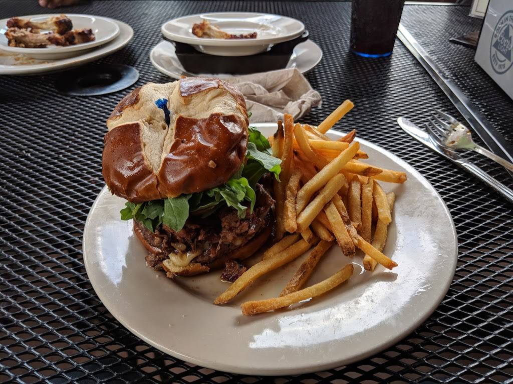 Rack House Kitchen and Tavern | restaurant | 222 E Algonquin Rd, Arlington Heights, IL 60005, USA | 8476407225 OR +1 847-640-7225