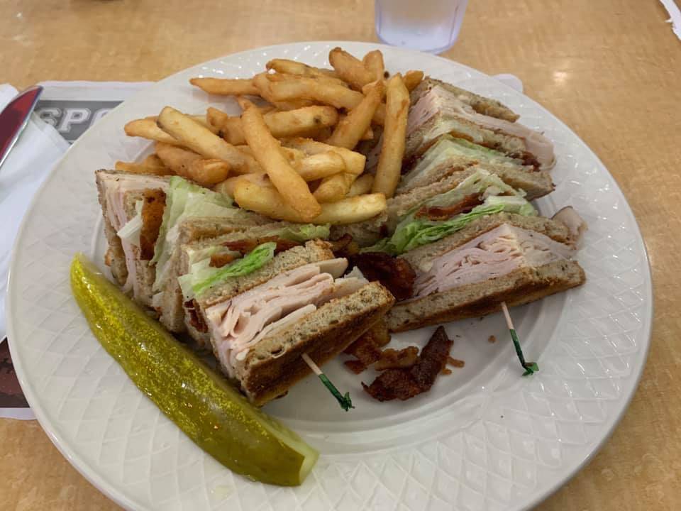 Grandpas Restaurant | restaurant | 686 Rubber Ave, Naugatuck, CT 06770, USA | 2036325950 OR +1 203-632-5950