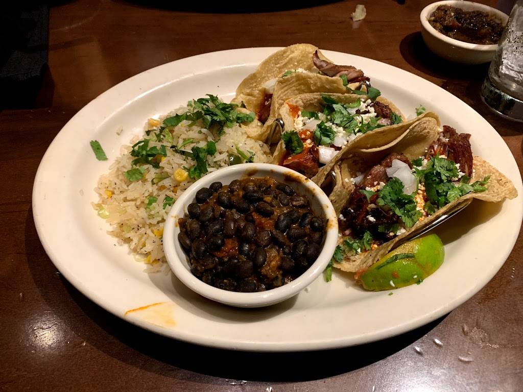 Uncle Julios Mexican From Scratch | restaurant | 5 Woodfield Mall space f-315, Schaumburg, IL 60173, USA | 6306355500 OR +1 630-635-5500