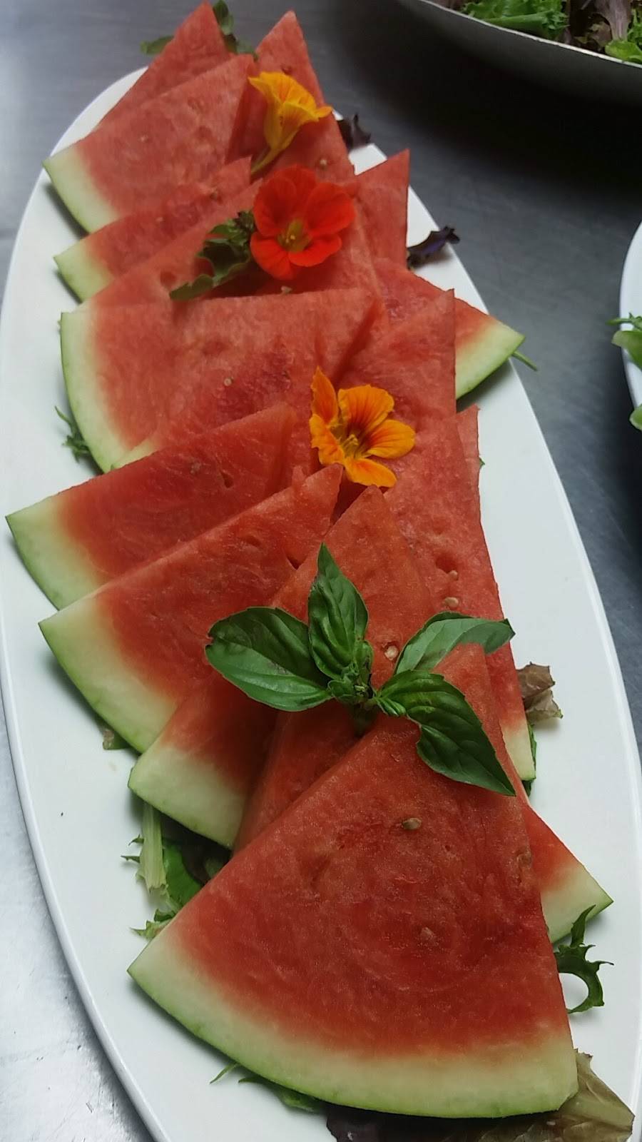 HENRYS at Lake Sunapee Country Club | restaurant | 289 Country Club Lane, New London, NH 03257, USA | 6035266040 OR +1 603-526-6040