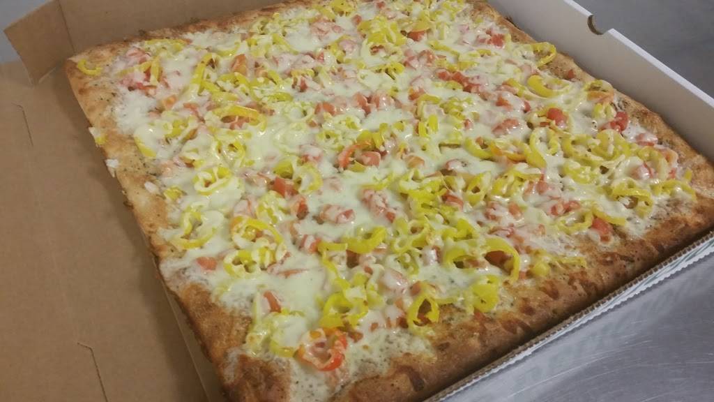 Piazza Pizza | restaurant | 130 3rd St, Tiltonsville, OH 43963, USA | 7408593148 OR +1 740-859-3148