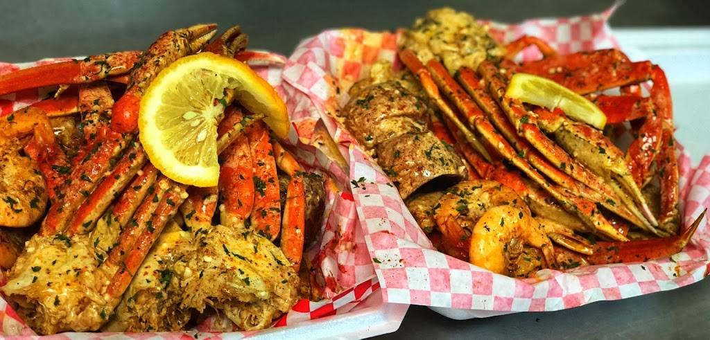 Nolas Cajun Po Boys & Seafood In The Meadowbrook Golf Club | restaurant | 3200 NW 98 St, Gainesville, FL 32606, USA | 3526726752 OR +1 352-672-6752