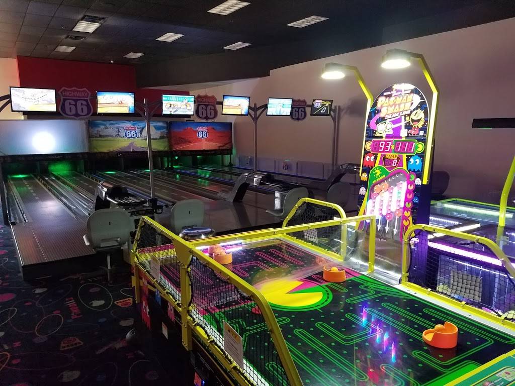 Pinballz Lake Creek | restaurant | 13729 Research Blvd, Austin, TX 78750, USA | 5125378737 OR +1 512-537-8737