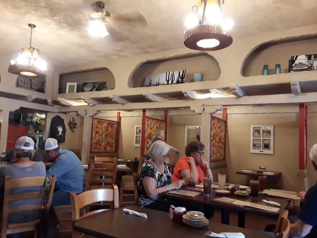 Rancho Bar 7 Restaurant | restaurant | 111 E Wickenburg Way, Wickenburg, AZ 85390, USA | 9286842492 OR +1 928-684-2492