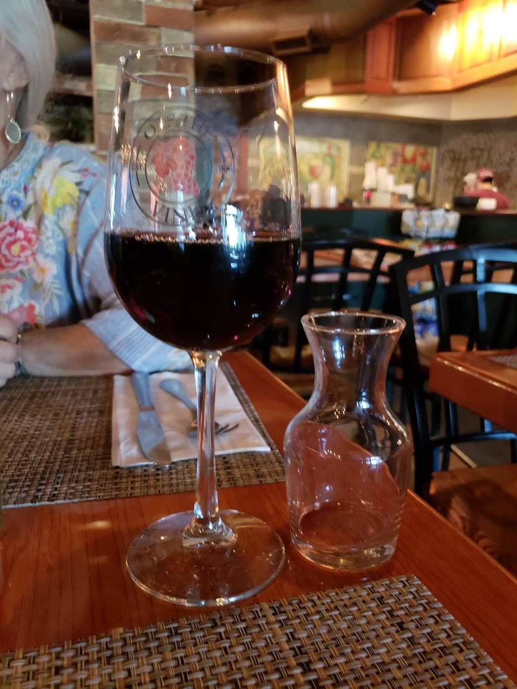 Off the Vine Tuscan Grille | meal takeaway | 150 Newburyport Turnpike, Rowley, MA 01969, USA | 9789488788 OR +1 978-948-8788