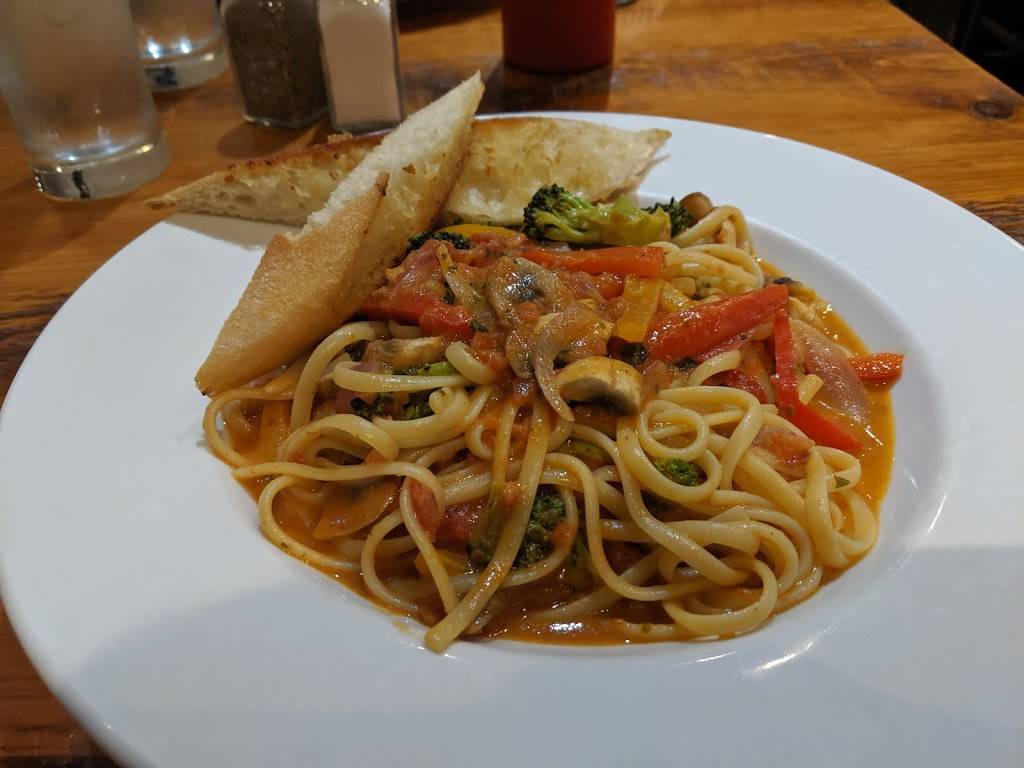 Moodys Bar & Grill | restaurant | 3 Tupper St, Millbrook, ON L0A 1G0, Canada | 7059326663 OR +1 705-932-6663