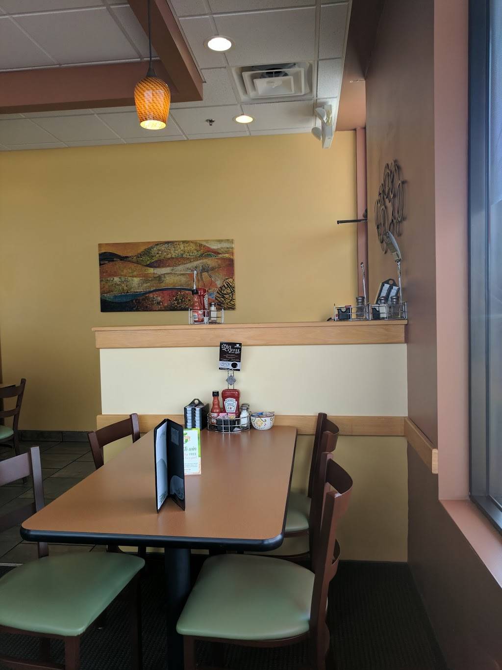 Scramblers | restaurant | 20785 E Thirteen Mile Rd, Roseville, MI 48066, USA | 5862943106 OR +1 586-294-3106