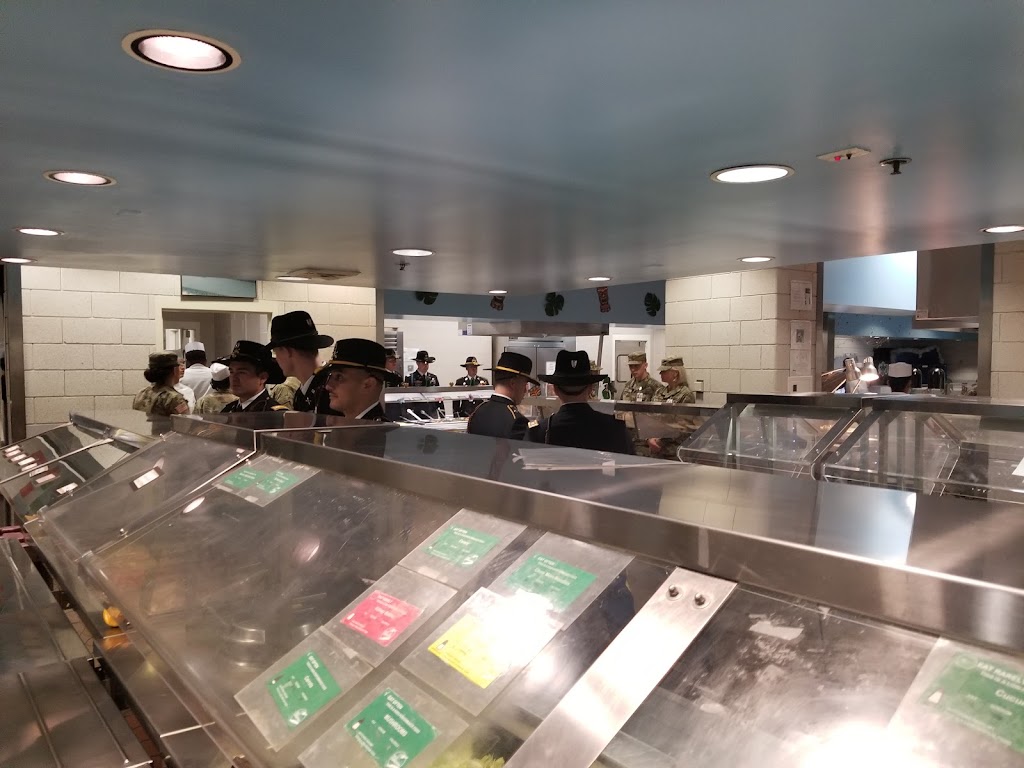 Devils Den Warrior Restaurant | restaurant | 7011 Siebert St, Fort Riley, KS 66442, USA | 7852391697 OR +1 785-239-1697