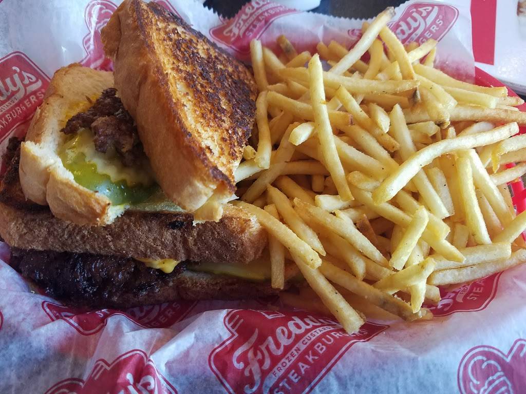 Freddys Frozen Custard & Steakburgers | restaurant | 391 Hampshire Rd, Westlake Village, CA 91361, USA | 8054973344 OR +1 805-497-3344