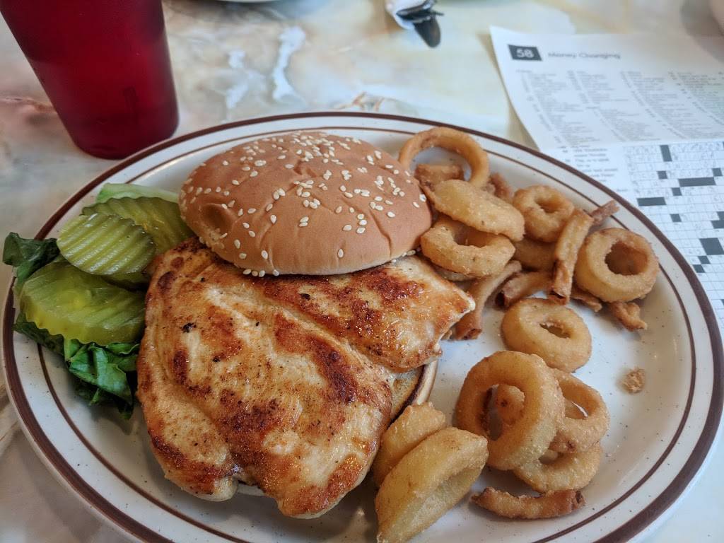 Landmark Family Restaurant | restaurant | 3451 S Kinnickinnic Ave, Milwaukee, WI 53207, USA | 4144811300 OR +1 414-481-1300