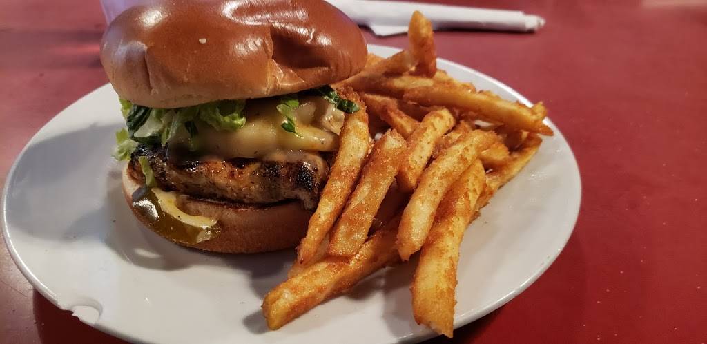 The Dixie Grill | restaurant | 116 Market St, Wilmington, NC 28401, USA | 9107627280 OR +1 910-762-7280