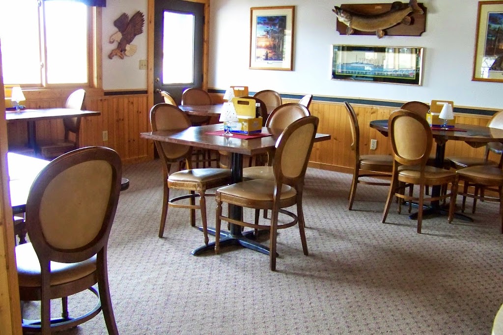 Nelson Lake Landing | restaurant | 13045 Dam Rd, Hayward, WI 54843, USA | 7156344175 OR +1 715-634-4175