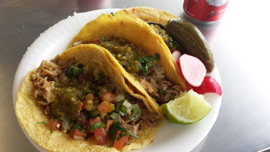 Carnitas Loya Fast Food | restaurant | 10424 Laurel Canyon Blvd B, Pacoima, CA 91331, USA | 8188994223 OR +1 818-899-4223