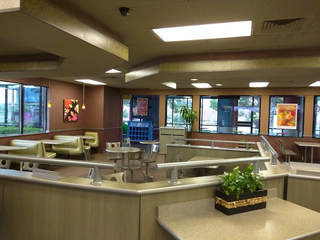 McDonalds | cafe | 30 Rio Rancho Rd, Pomona, CA 91766, USA | 9096201515 OR +1 909-620-1515