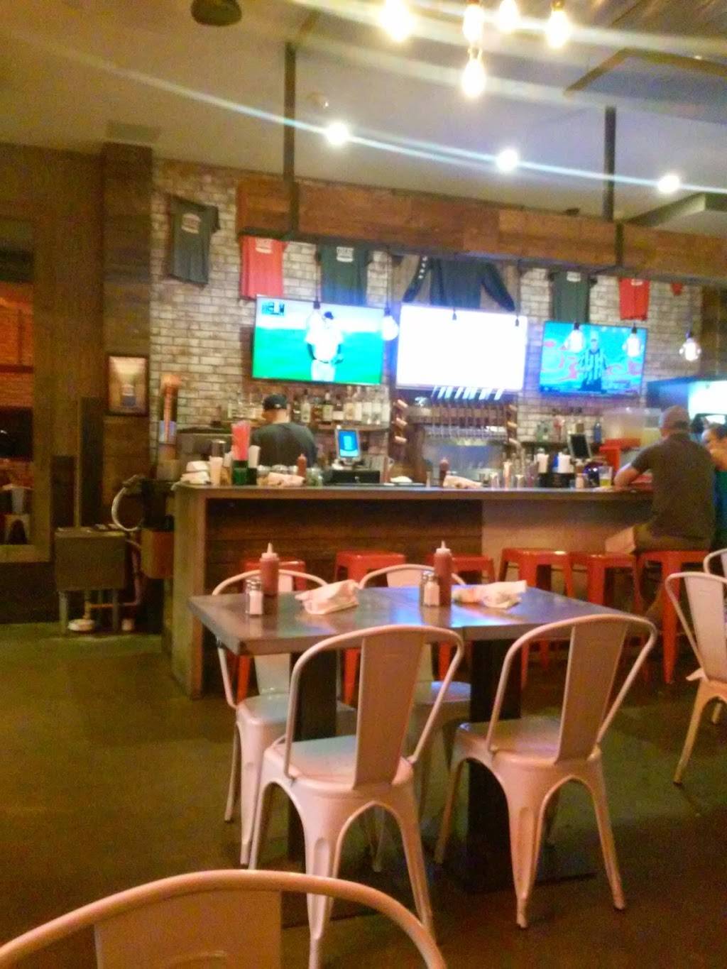 Local Burger Co. | restaurant | 62 E Main St, Bay Shore, NY 11706, USA | 6316478300 OR +1 631-647-8300