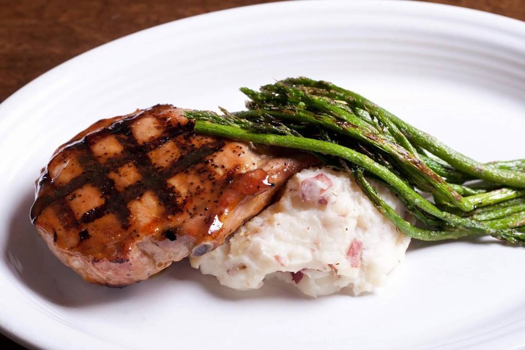 Leroy Fox Cotswold | restaurant | 705 S Sharon Amity Rd, Charlotte, NC 28211, USA | 7043663232 OR +1 704-366-3232