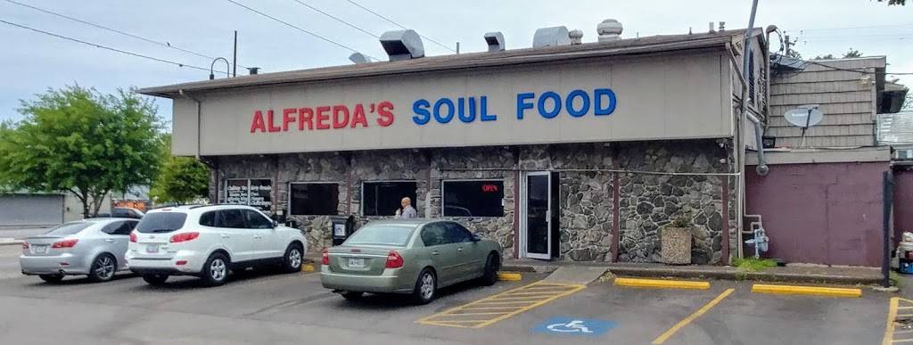 Alfredas Soul Food | restaurant | 5101 Almeda Rd, Houston, TX 77004, USA | 7135280020 OR +1 713-528-0020