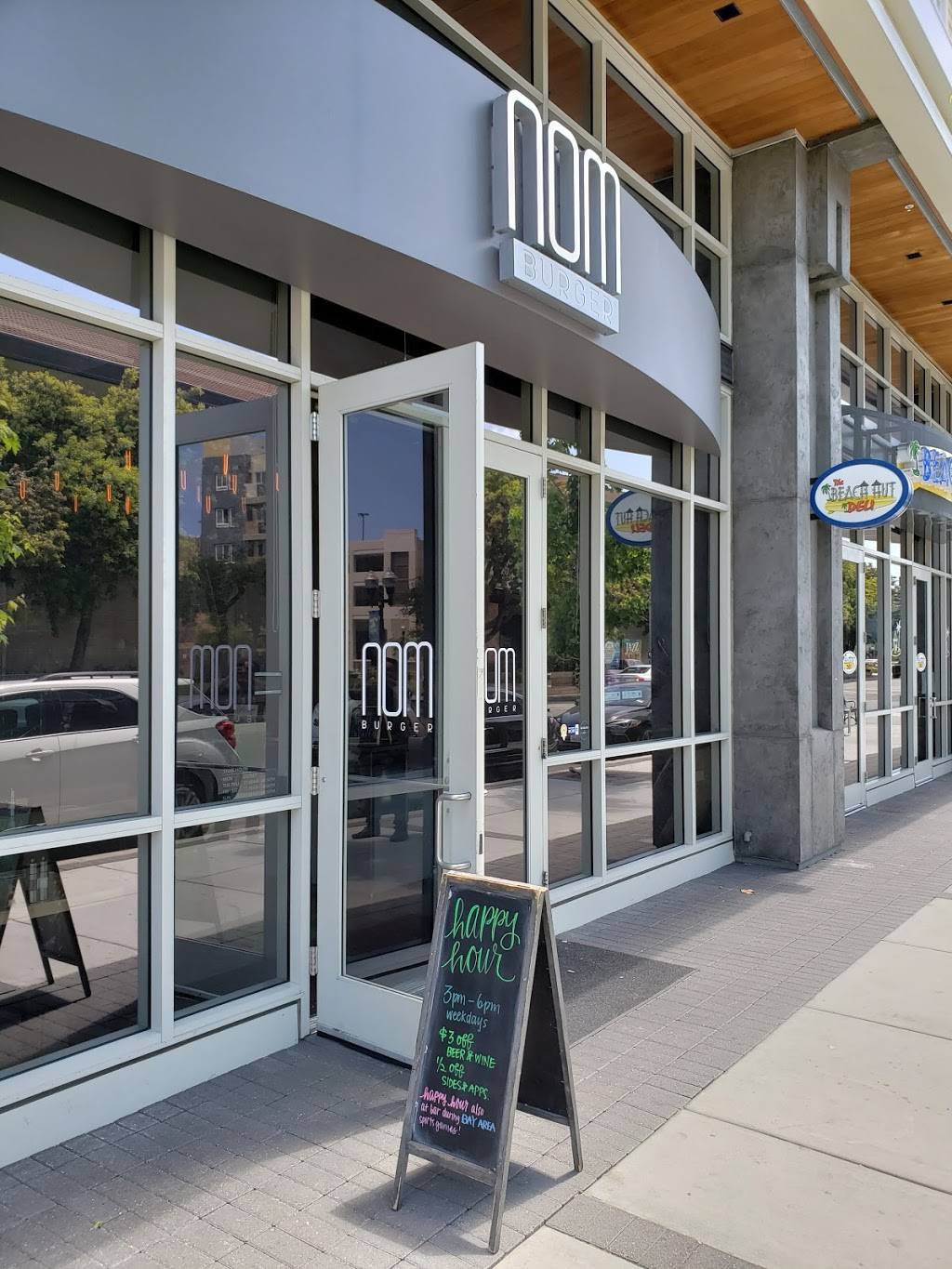 Nom Burger | restaurant | 251 W Washington Ave, Sunnyvale, CA 94086, USA | 4087208880 OR +1 408-720-8880