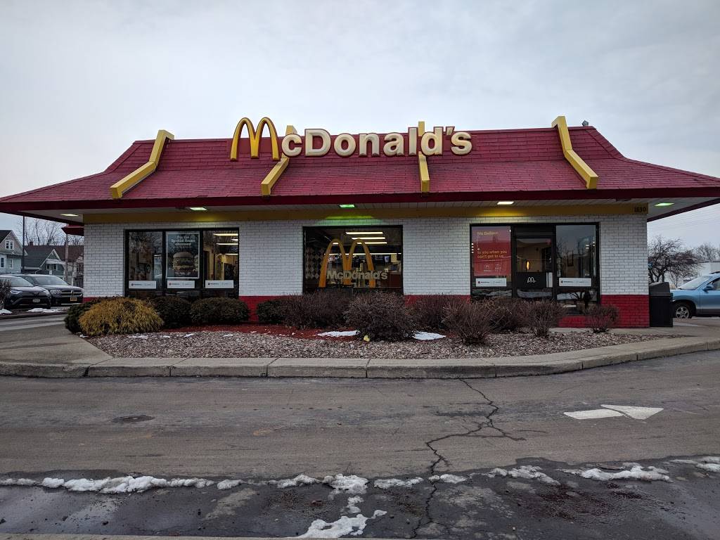 McDonalds | cafe | 1830 Genesee St, Buffalo, NY 14211, USA | 7168927551 OR +1 716-892-7551