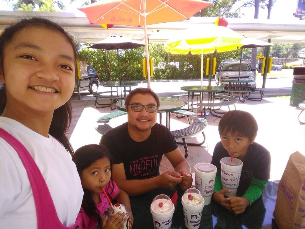 Sonic Drive-In | restaurant | 602 N JK Powell Blvd, Whiteville, NC 28472, USA | 9102076690 OR +1 910-207-6690