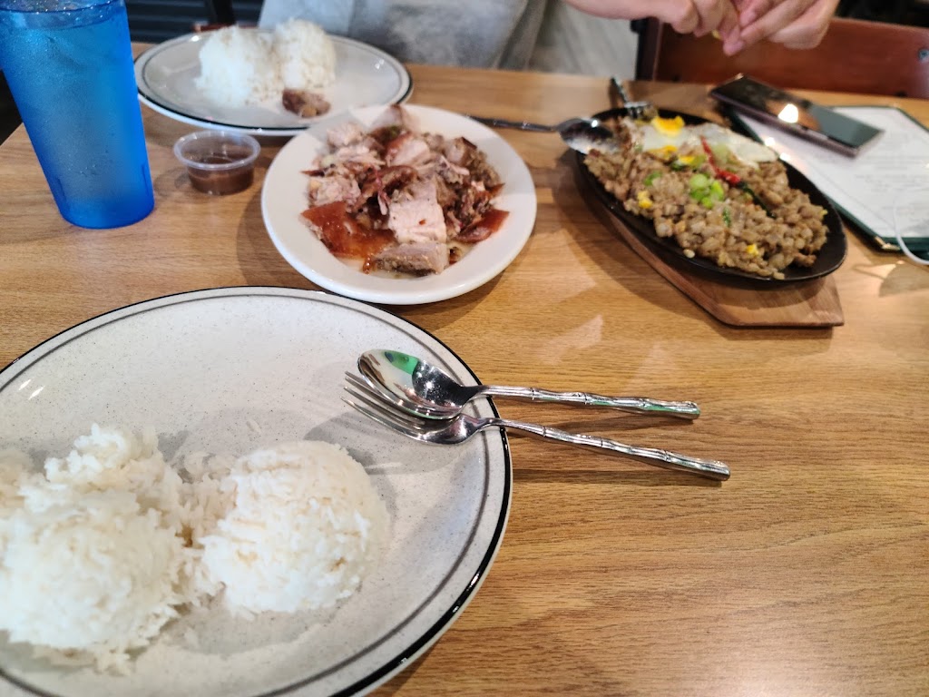 Kusina | restaurant | 2401 E Orangeburg Ave Suite 640, Modesto, CA 95355, USA | 2094323636 OR +1 209-432-3636