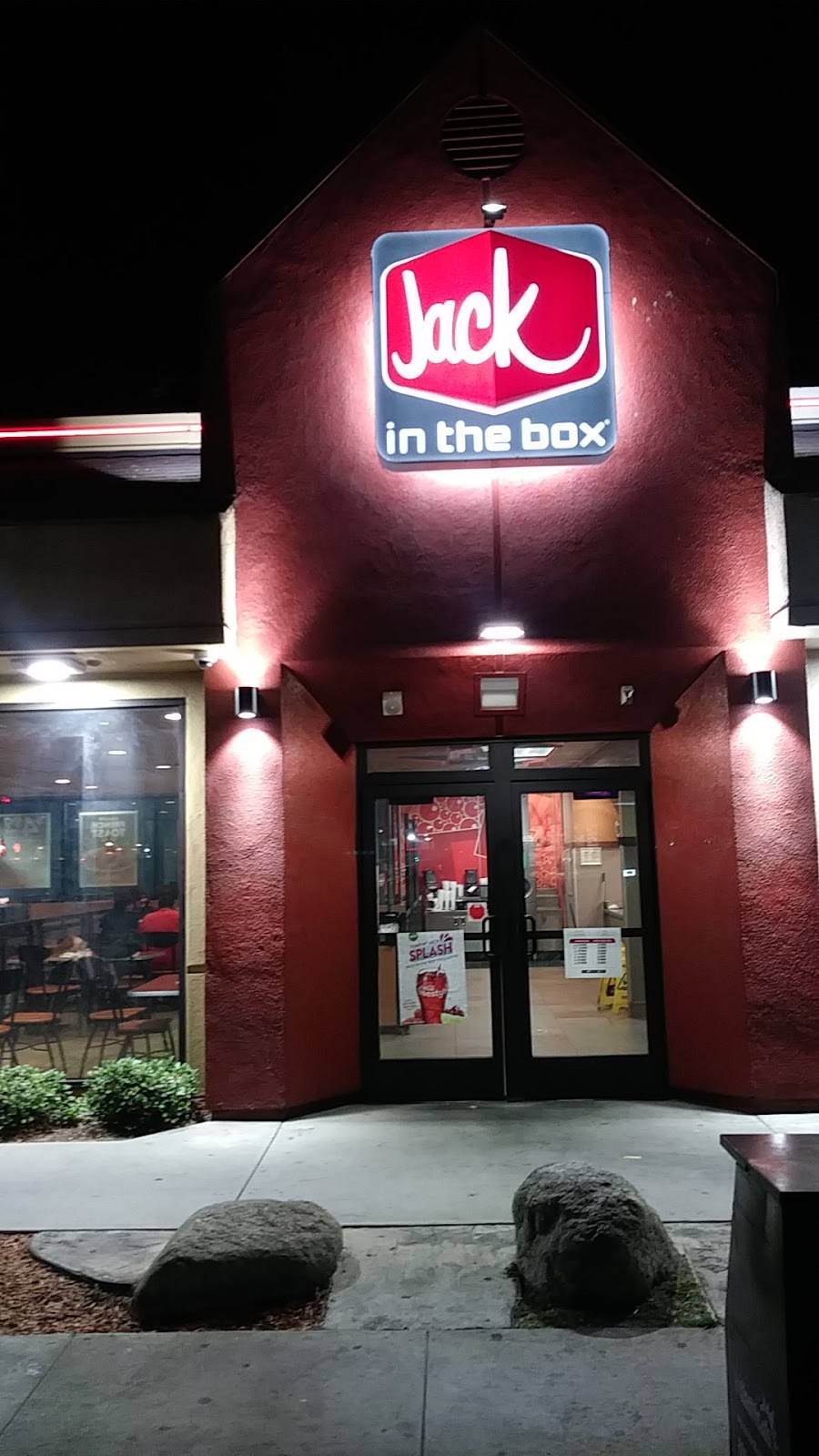 Jack in the Box | restaurant | 3504 Firestone Blvd, South Gate, CA 90280, USA | 3235648168 OR +1 323-564-8168