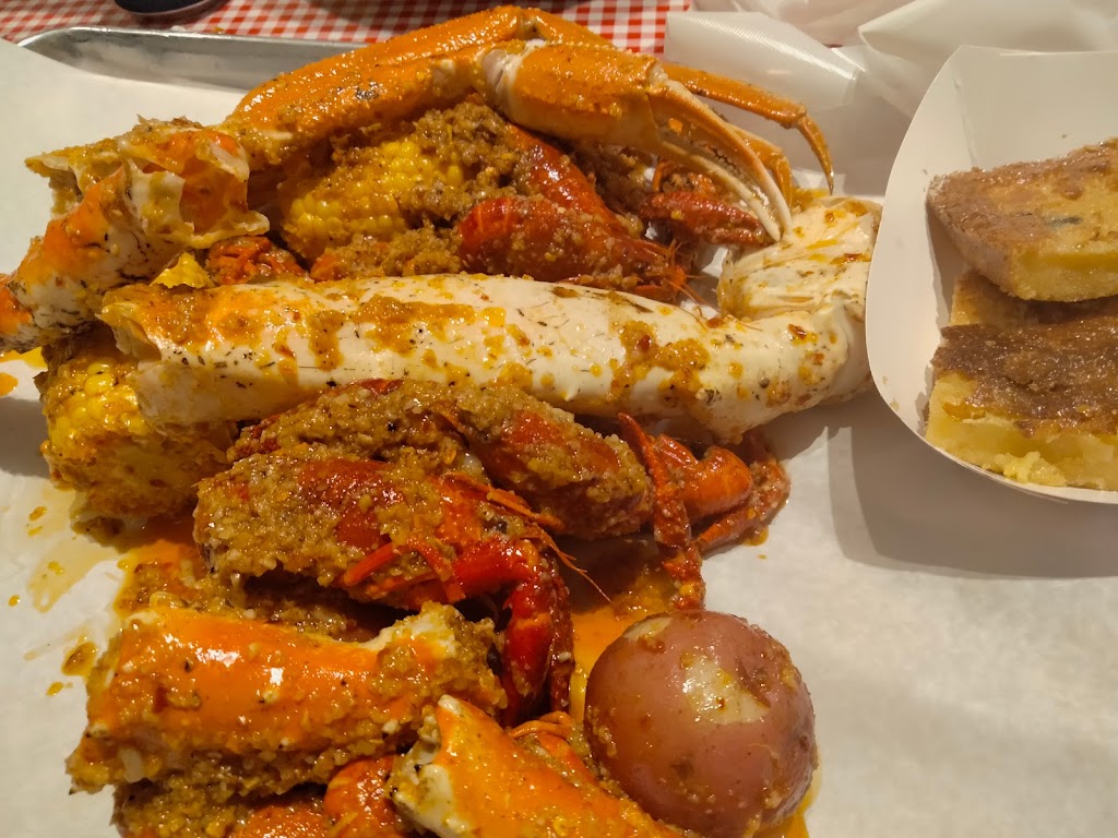 Lowcountry Milwaukee | restaurant | 1114 N Water St, Milwaukee, WI 53202, USA | 4142520015 OR +1 414-252-0015