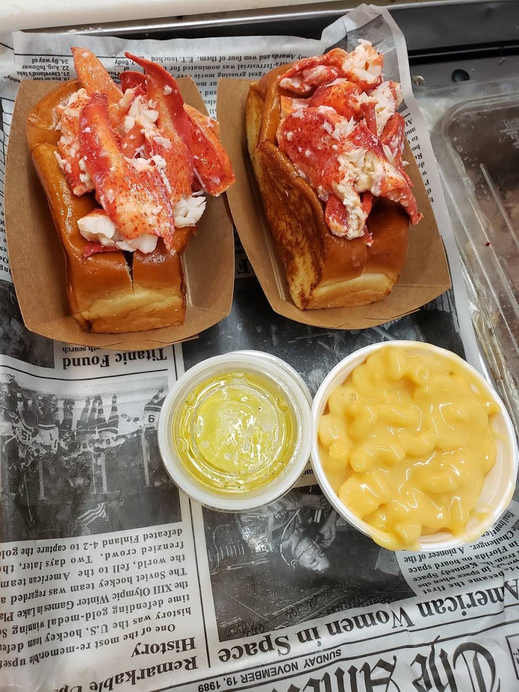 Gaskins barbecue and Lobster | restaurant | 15 Railroad Ave, York, ME 03909, USA | 2073614109 OR +1 207-361-4109