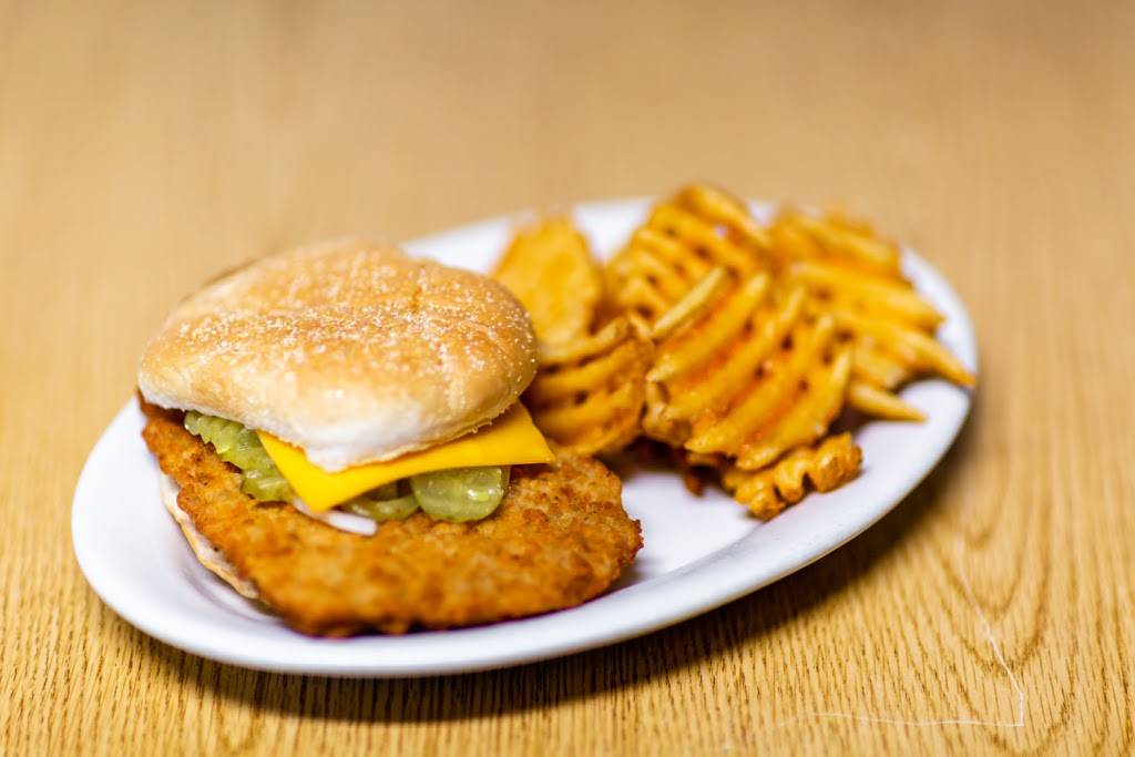 Cabin Restaurant & Lounge | restaurant | 4015 S, IN-446, Bloomington, IN 47401, USA | 8123239654 OR +1 812-323-9654